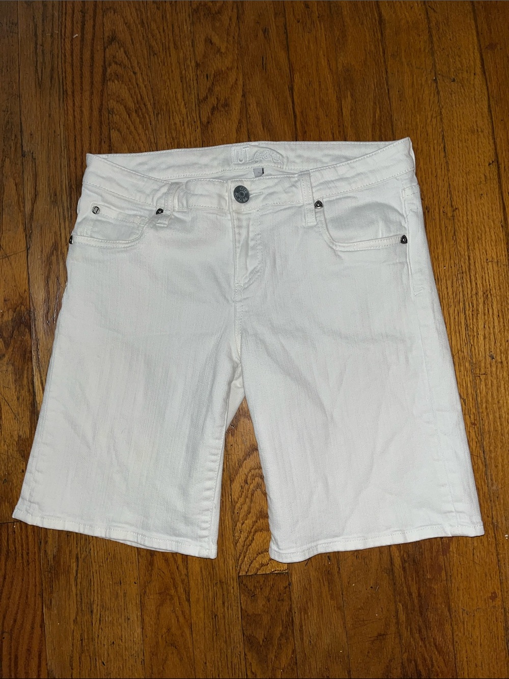 Kut By The Kloth Classic White Denim Jean Shorts Size 6 - Picture 3 of 10